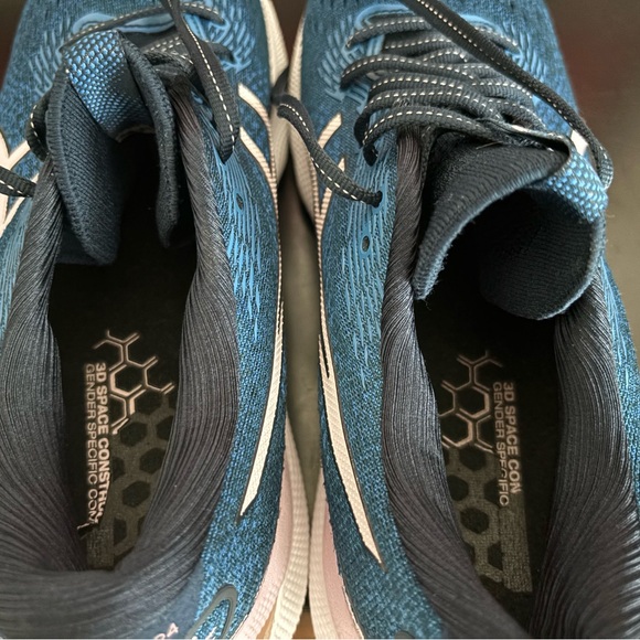 ASICS Gel Nimbus 24 women’s 10 - Picture 6 of 6